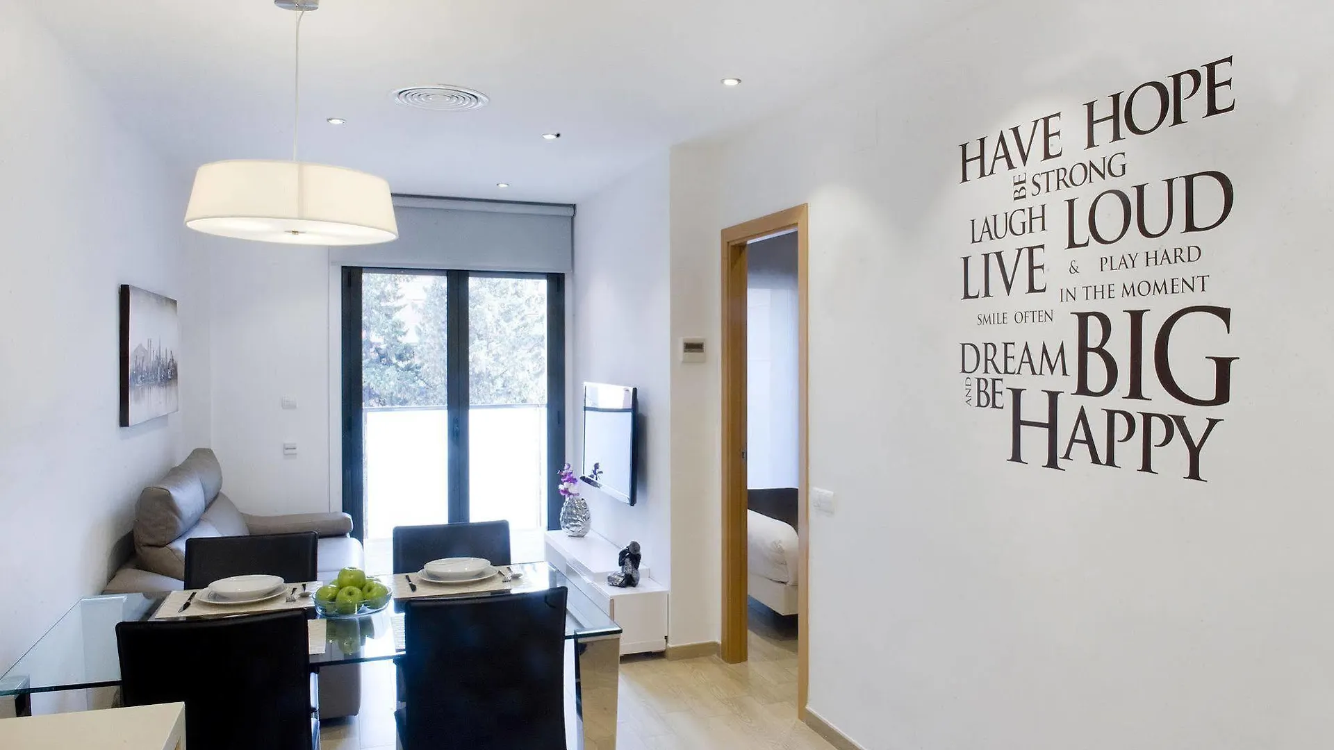 **** Hotel apartamentowy Home To Home Barcelona Hiszpania